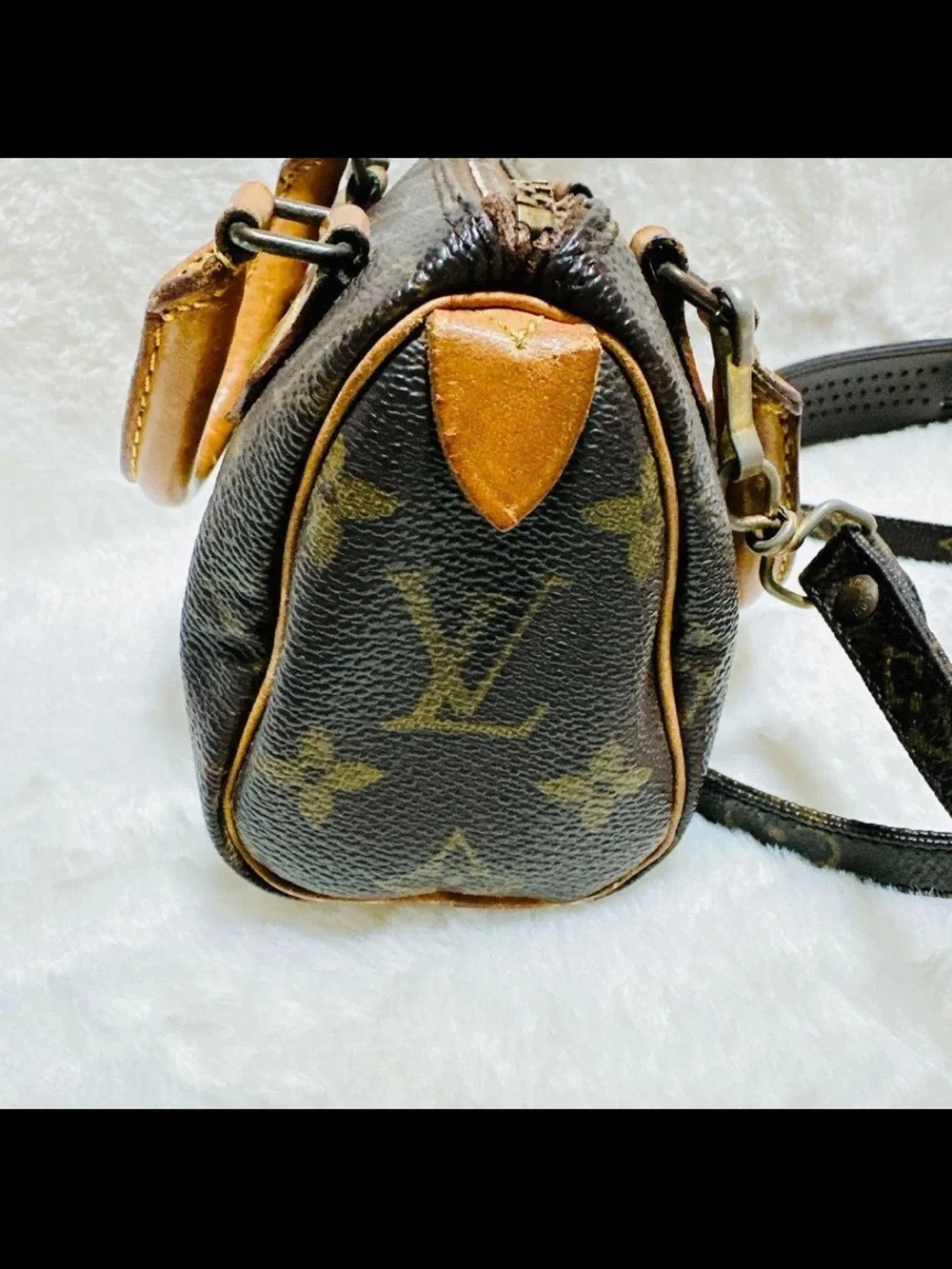 Louis Vuitton Monogram Crossbody Mini Bag with Vachetta Handles